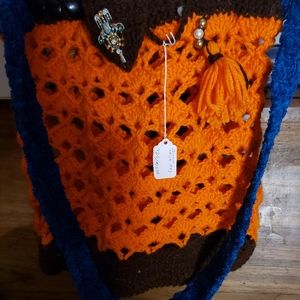 Beautiful hand made crochet purse.